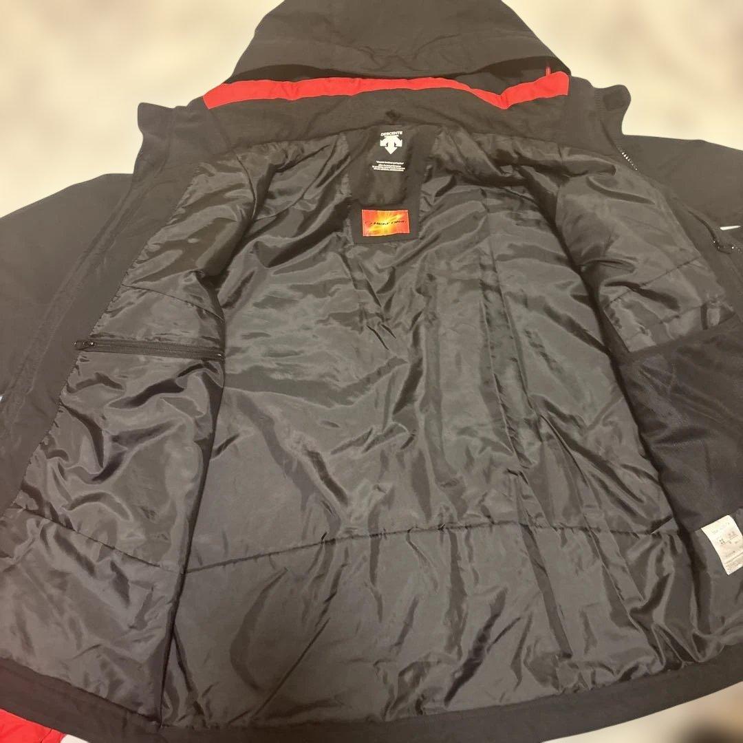 DESCENTE　スノボ/スキーウェア　Mサイズ