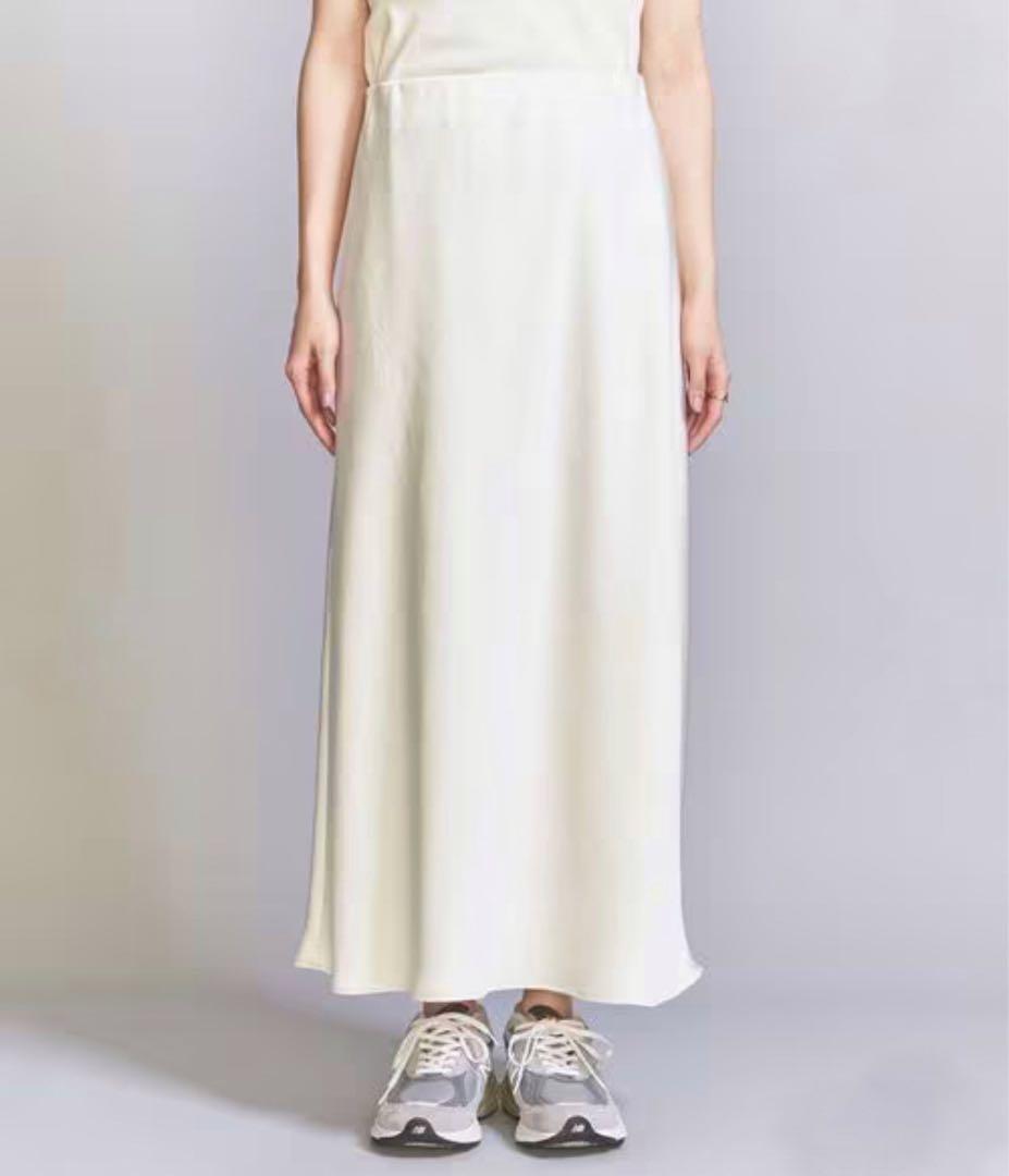 ほぼ新品＊BEAUTY&YOUTH UNITED ARROWSサテンスカート白L
