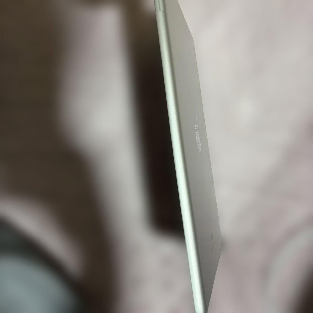 ね*し様 iPad 第9世代シルバー