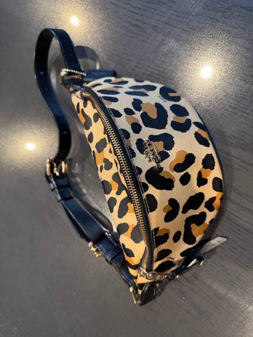 ★COACH レオパード　ボディーバッグ★美品