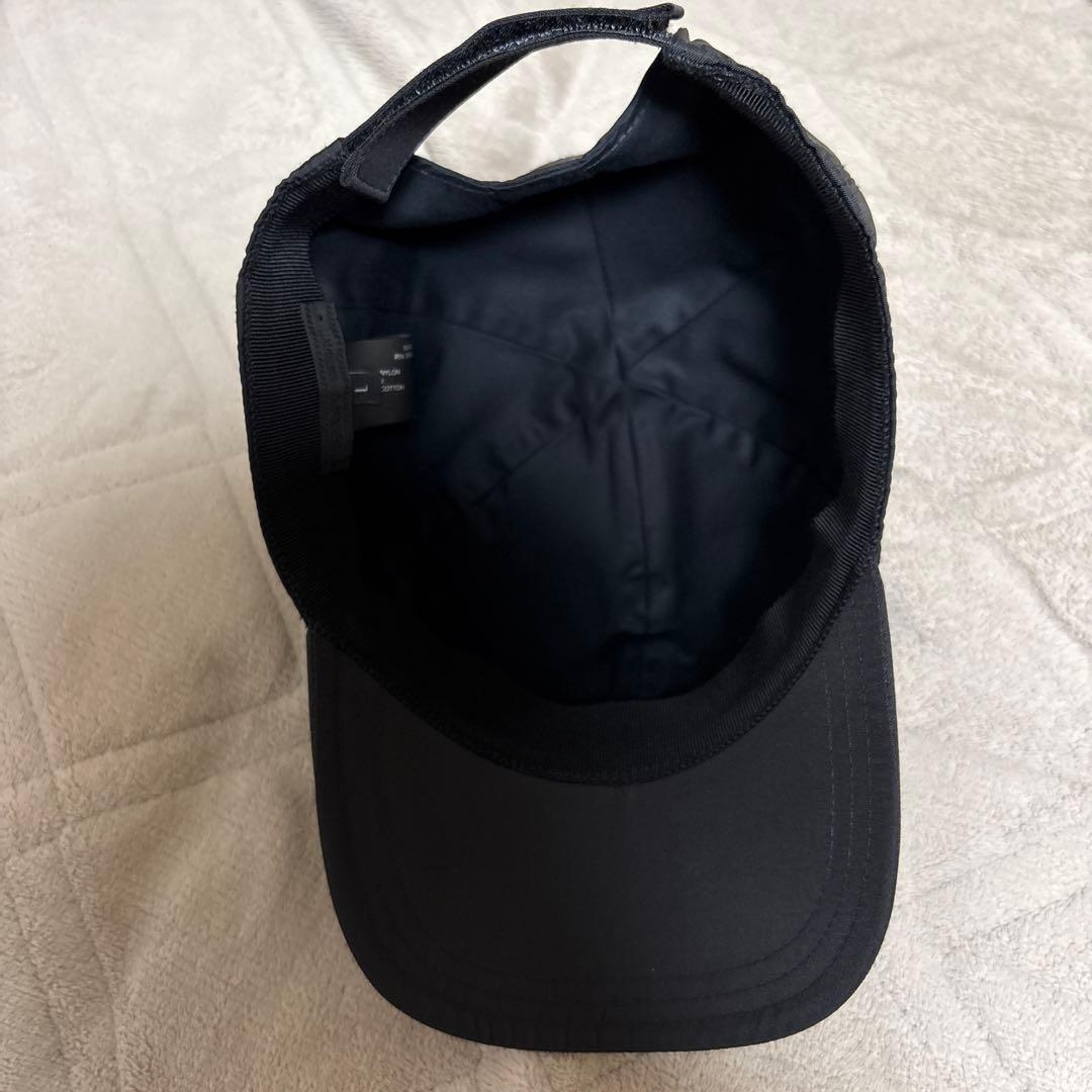 PRADA ナイロン ベースボールキャップ