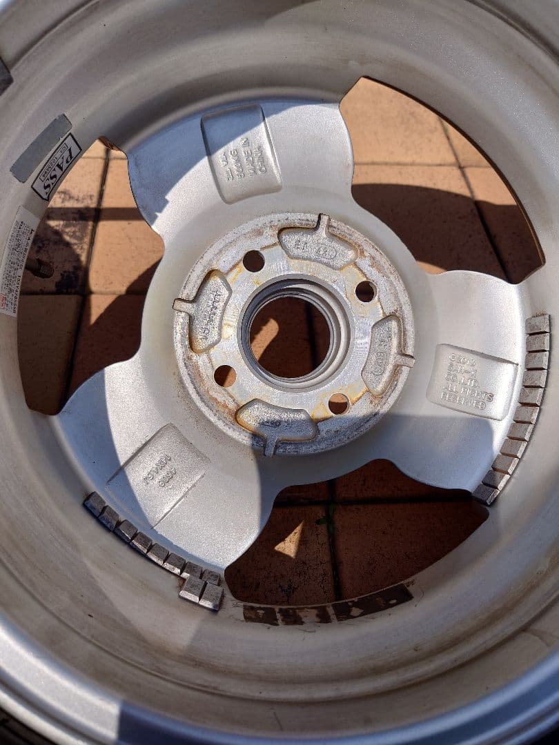 リラックマ　アルミホイール4本セット 155/65R14