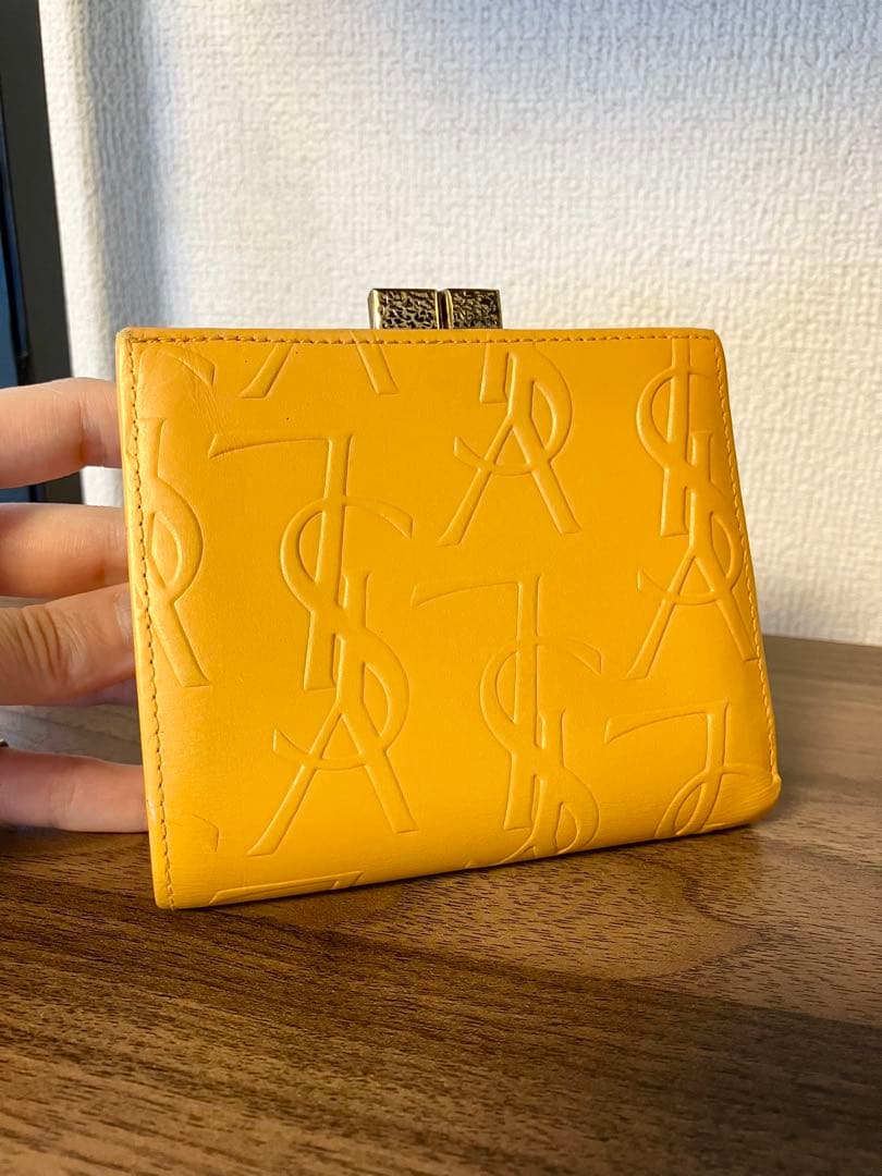 レアYves Saint Laurent サンローラン　イエロー　二つ折り財布