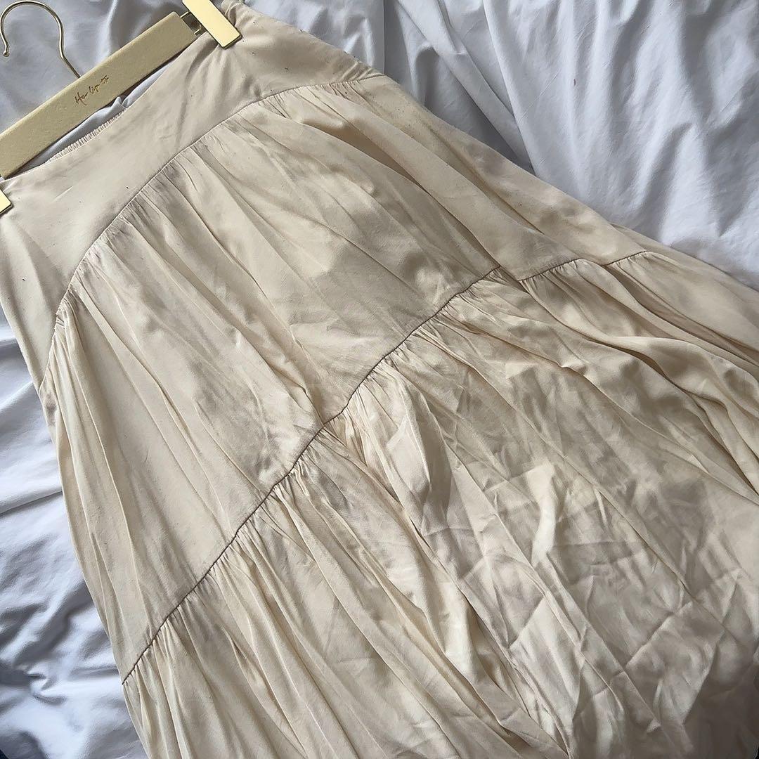 スカート Herlipto High-Waist Tiered Long Skirt
