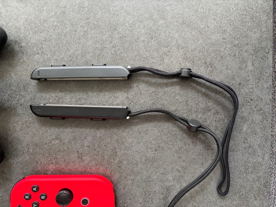 Nintendo Switch 本体　Joy-Con 2セット付き