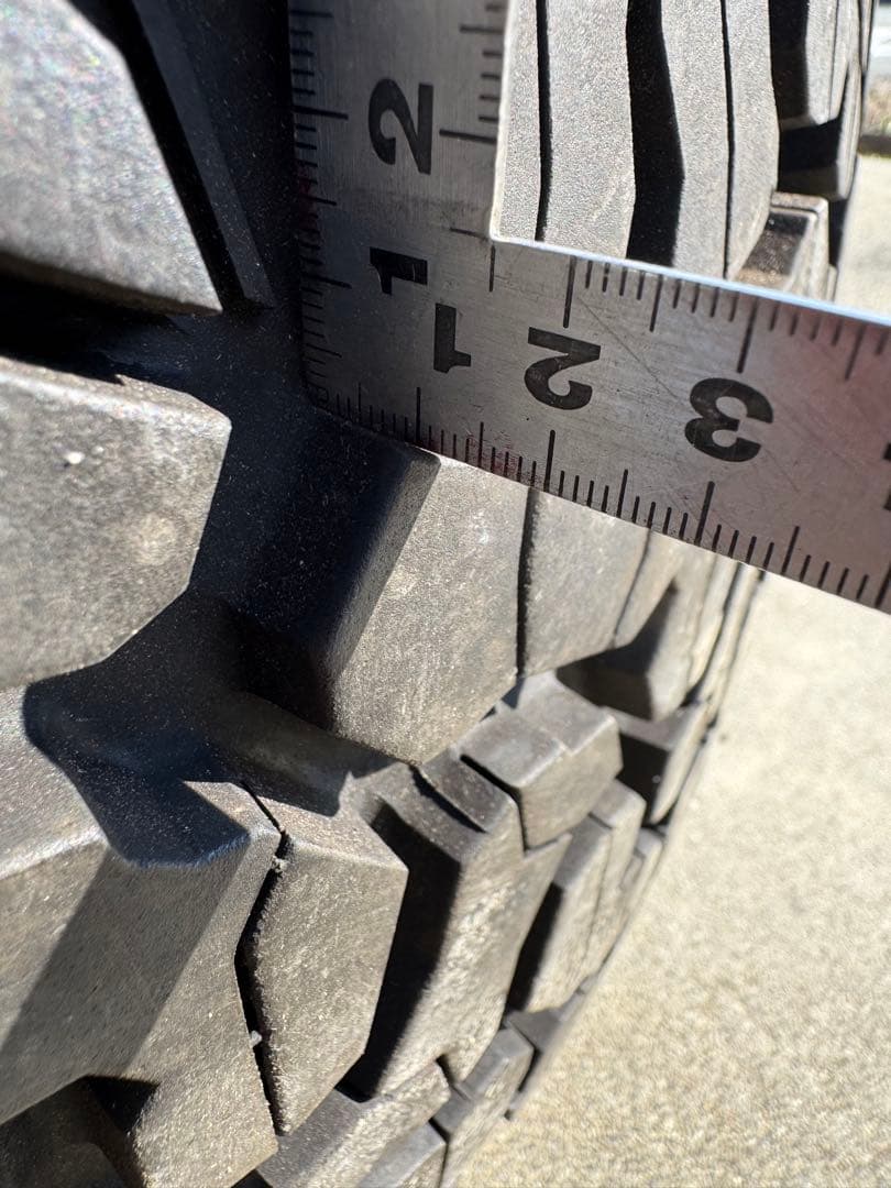 タイヤ・ホイール BFGOODRICH ALL-TERRAIN T/A 265/75R16