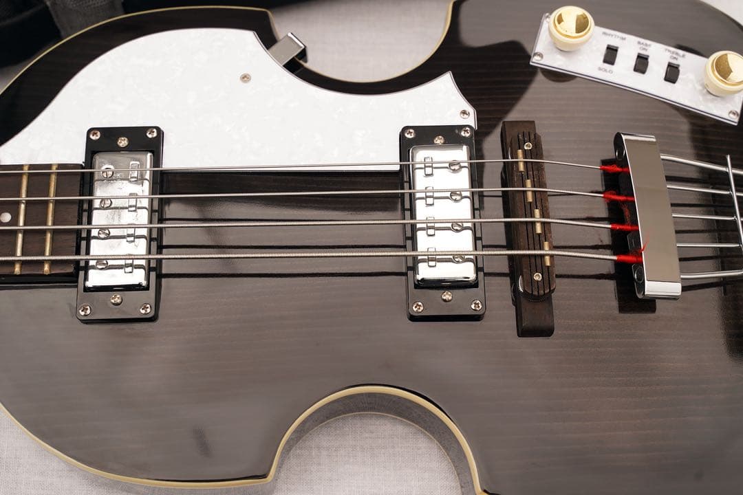 貴重カラー シースルーブラック Hofner Ignition Bass