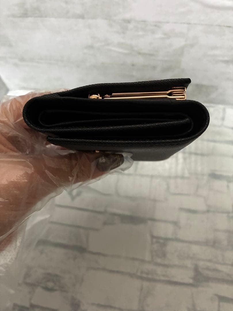 新品未使用　ヴィヴィアンウエストウッド　三つ折り財布　ピンク　がま口