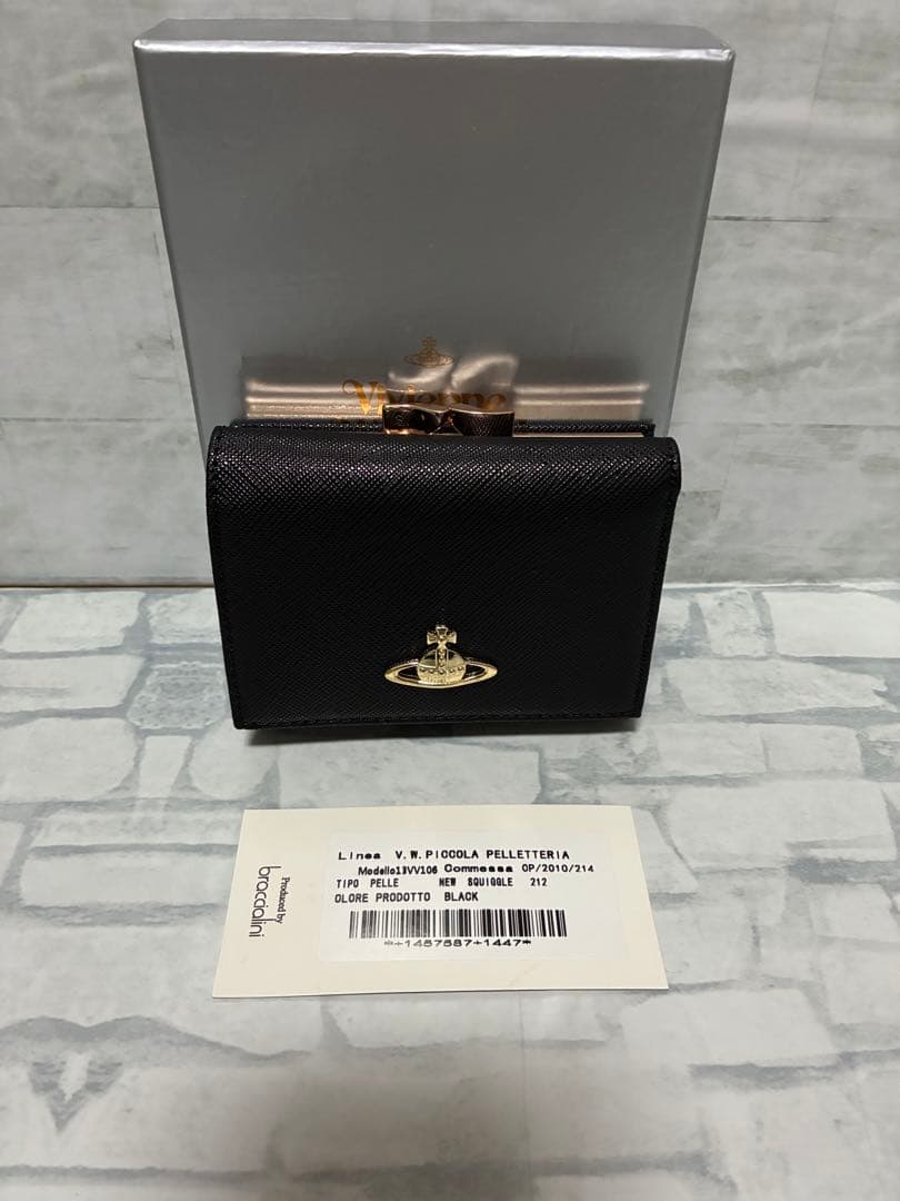 新品未使用　ヴィヴィアンウエストウッド　三つ折り財布　ピンク　がま口