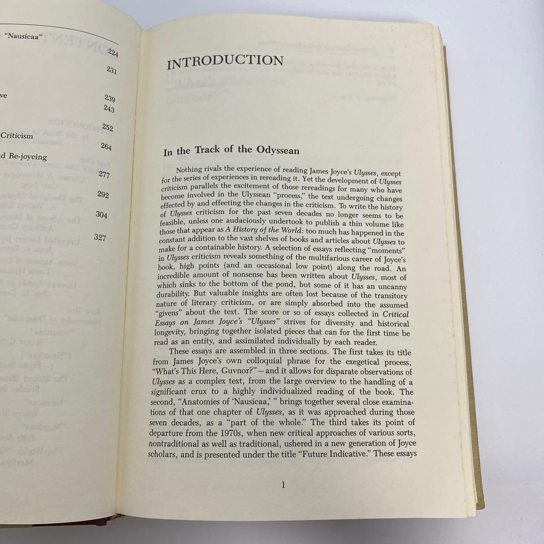 洋書 Critical Essays on James Joyce's Ulysses