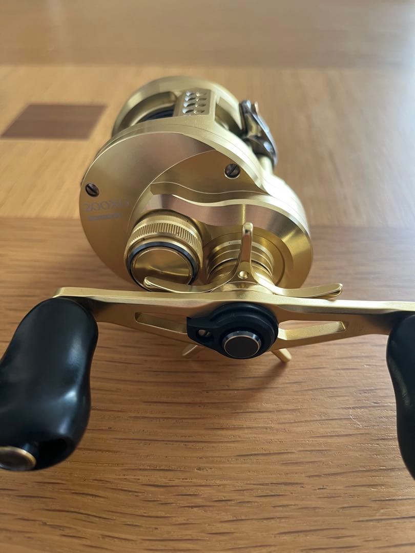 リール SHIMANO CALCUTTA CONQUEST 200XG