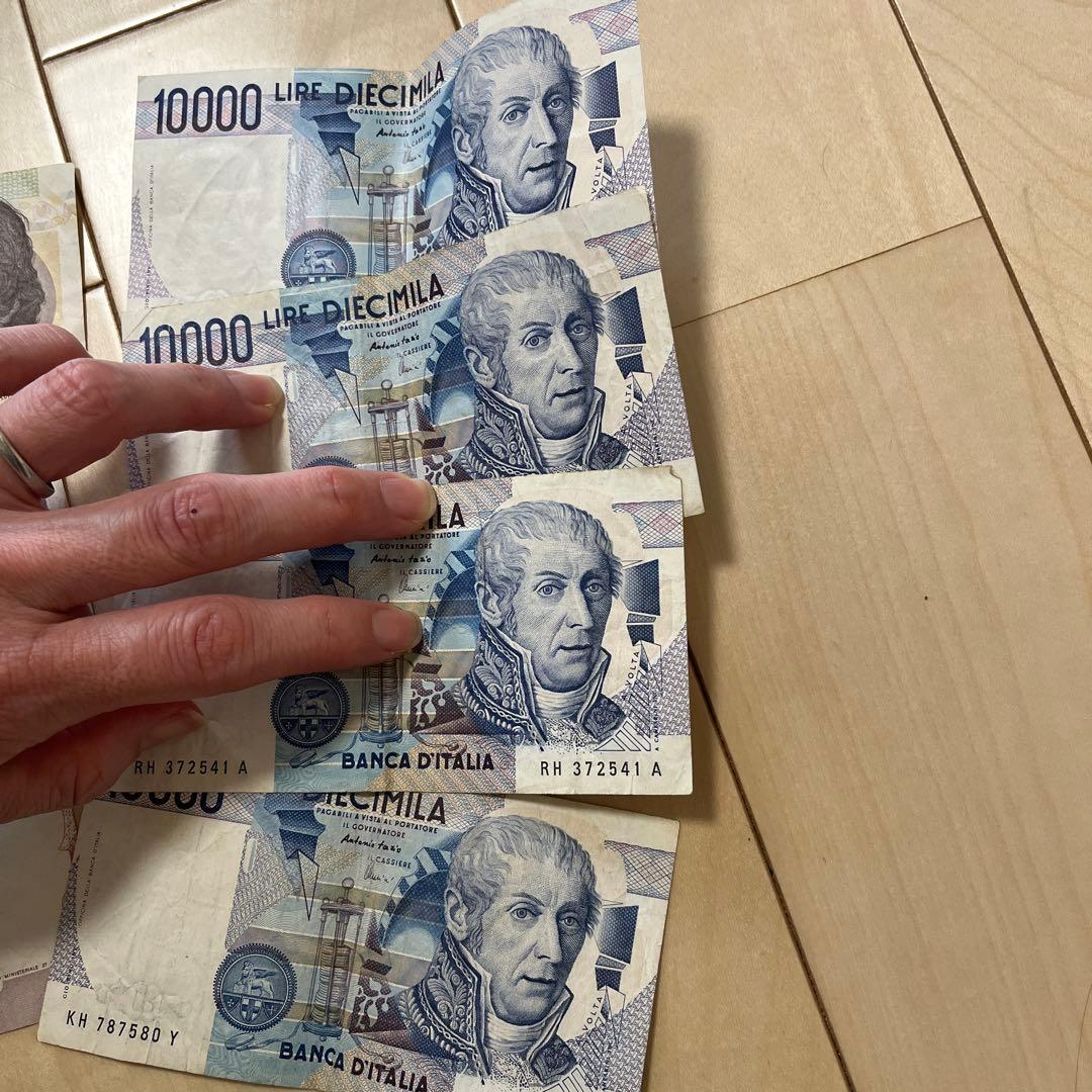 イタリア　100000リラ紙幣 など
