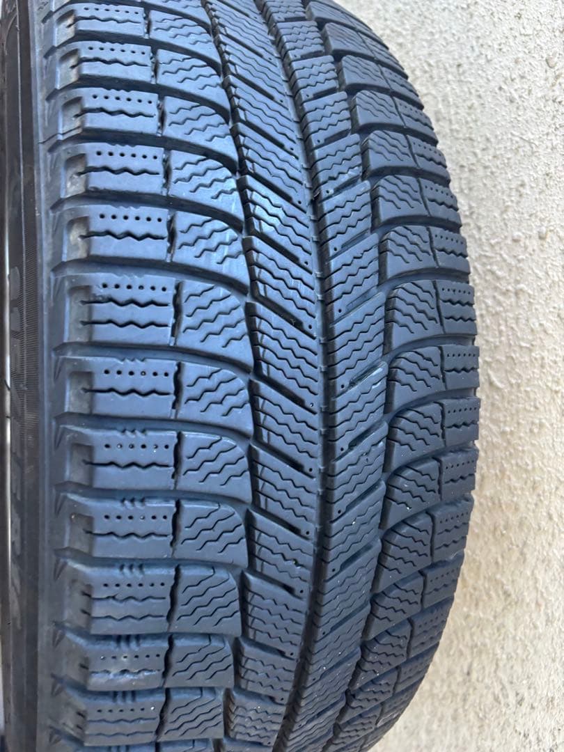 SPORT TECHNIC 16インチ4本セッ215/55R/16 スタッドレス