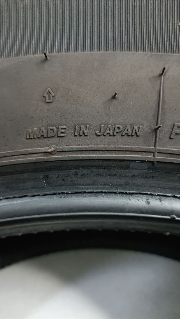 【良品】BLIZZAK DM-V3　225/65R17　2024年9月頃製造