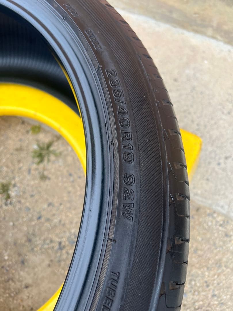 国産　2020年製　235/40R19 2本　レクサス　GS IS カムリ