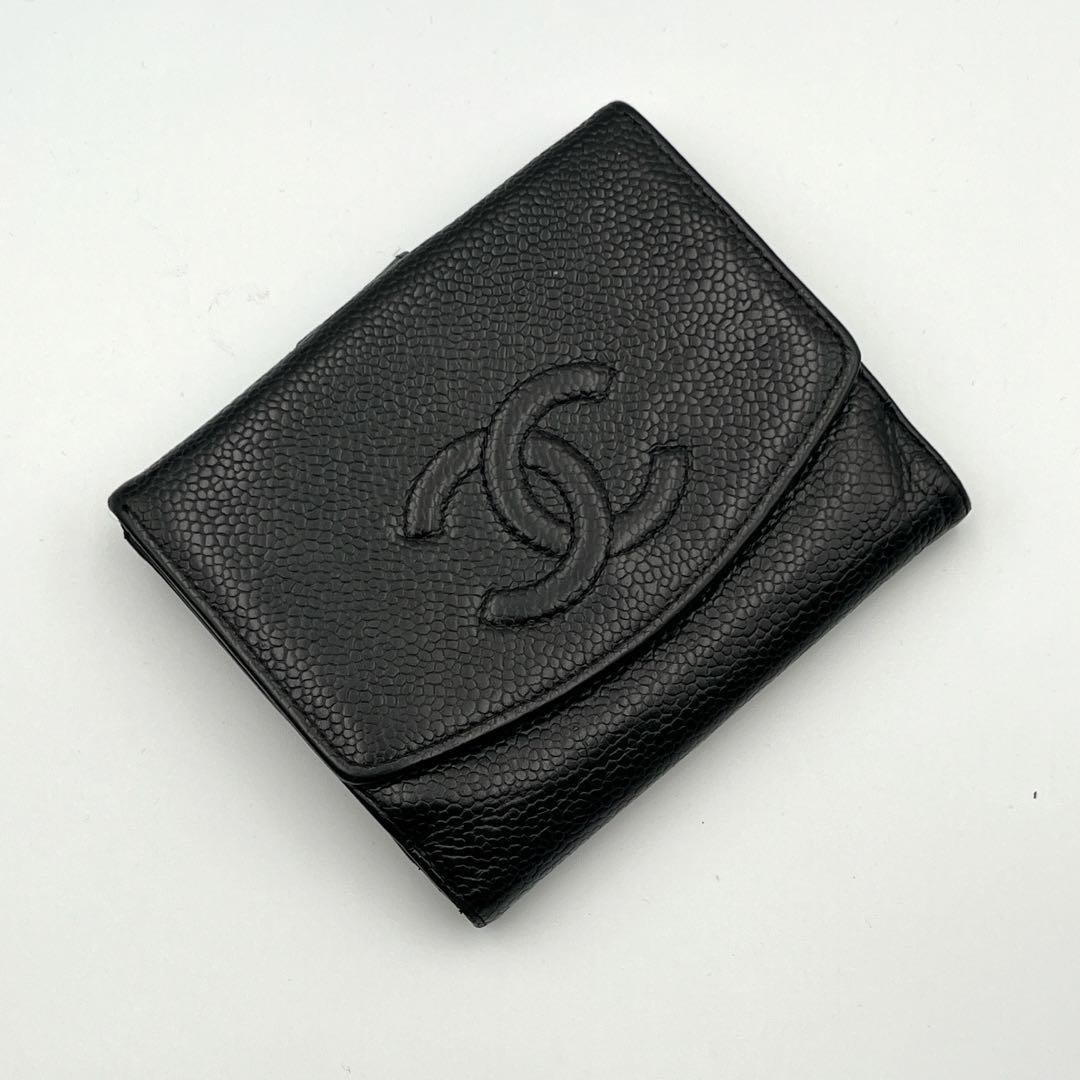 キャビアスキン　CHANEL ブラック レザー 二つ折り財布　小銭入れ付　ココ