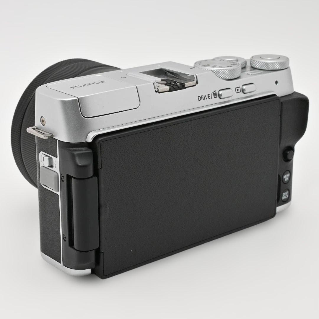 【ほぼ新品】 富士フイルム X-A7レンズキット シルバー FUJIFILM