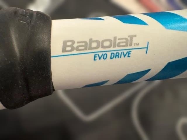 バボラ　エボドライブ　evo drive　ラケット　グリップ1