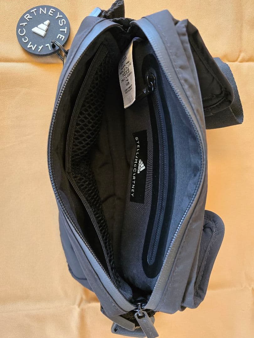 美品♪adidas STELLA McCARTNEY ボディバッグ ブラック