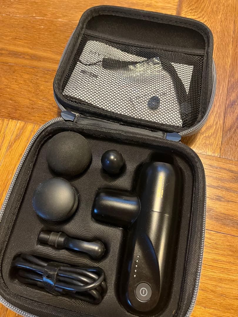 【新品同様】MYTREX REBIVE MINI xs 黒ハンディマッサージガン