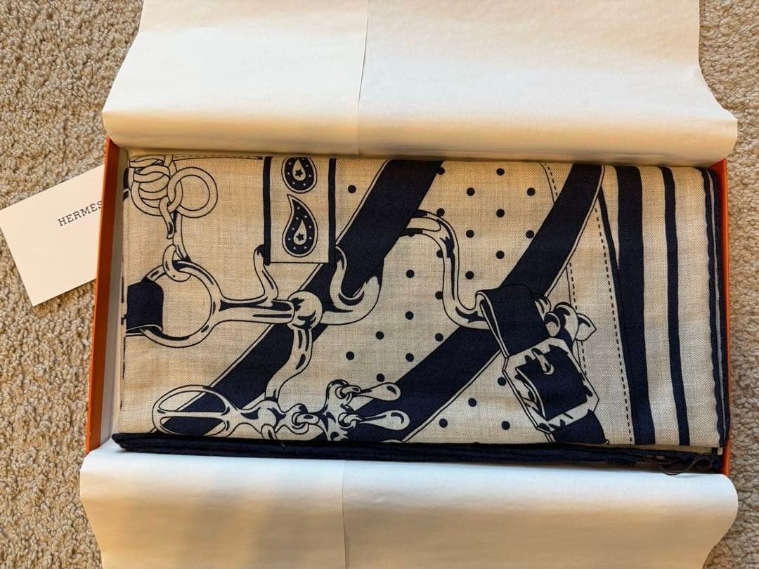 HERMES エルメス カレジェアン 朝の散歩 カシミヤシルク 新品タグ付き