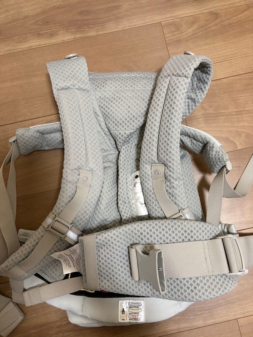 ergobaby 抱っこ紐 メッシュ生地 グレー