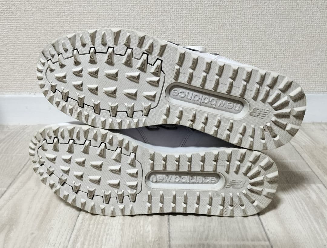 ニューバランス　美品ゴルフシューズ 24.5cm