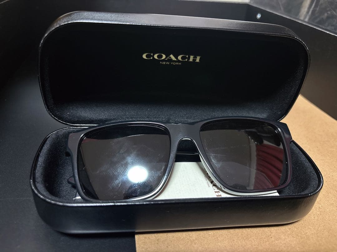 COACH ブラック スクエアサングラス ケース付き