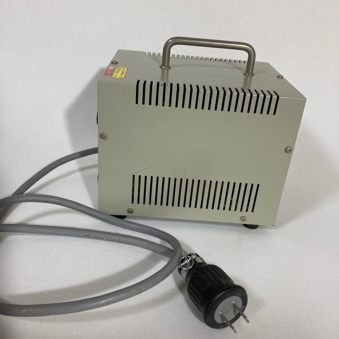 SK-2200-U 変圧器 2200W 日章工業