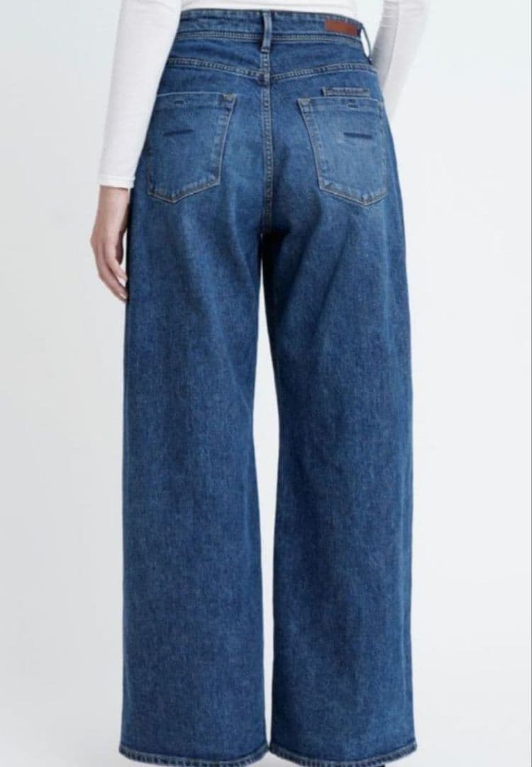 【試着程度の美品】Yanuk ヤヌーク　ルーズバギーデニム　Kate 22