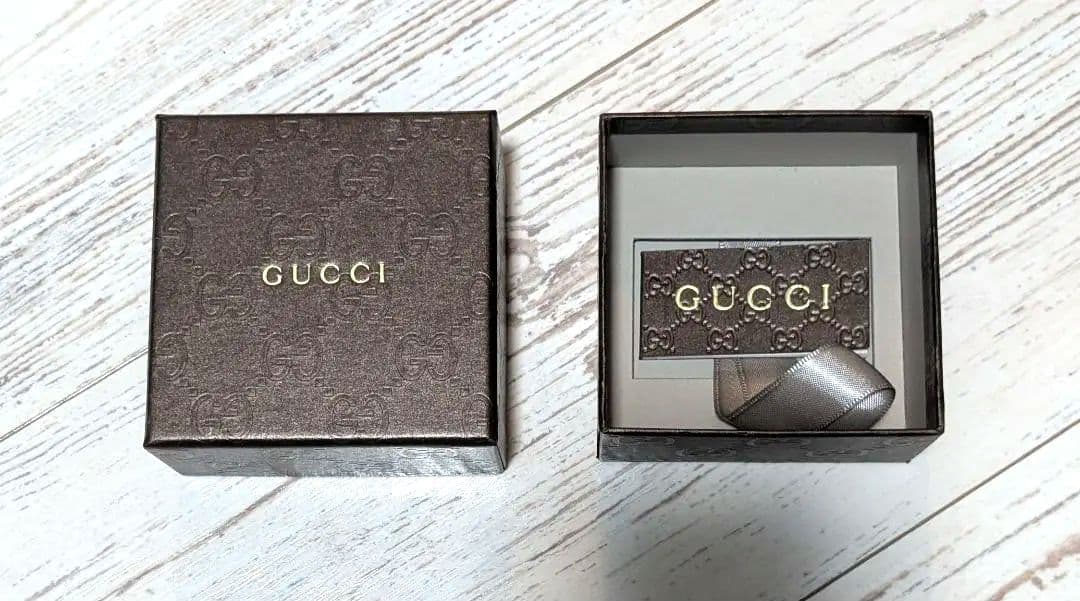 GUCCI 型ペンダントネックレス