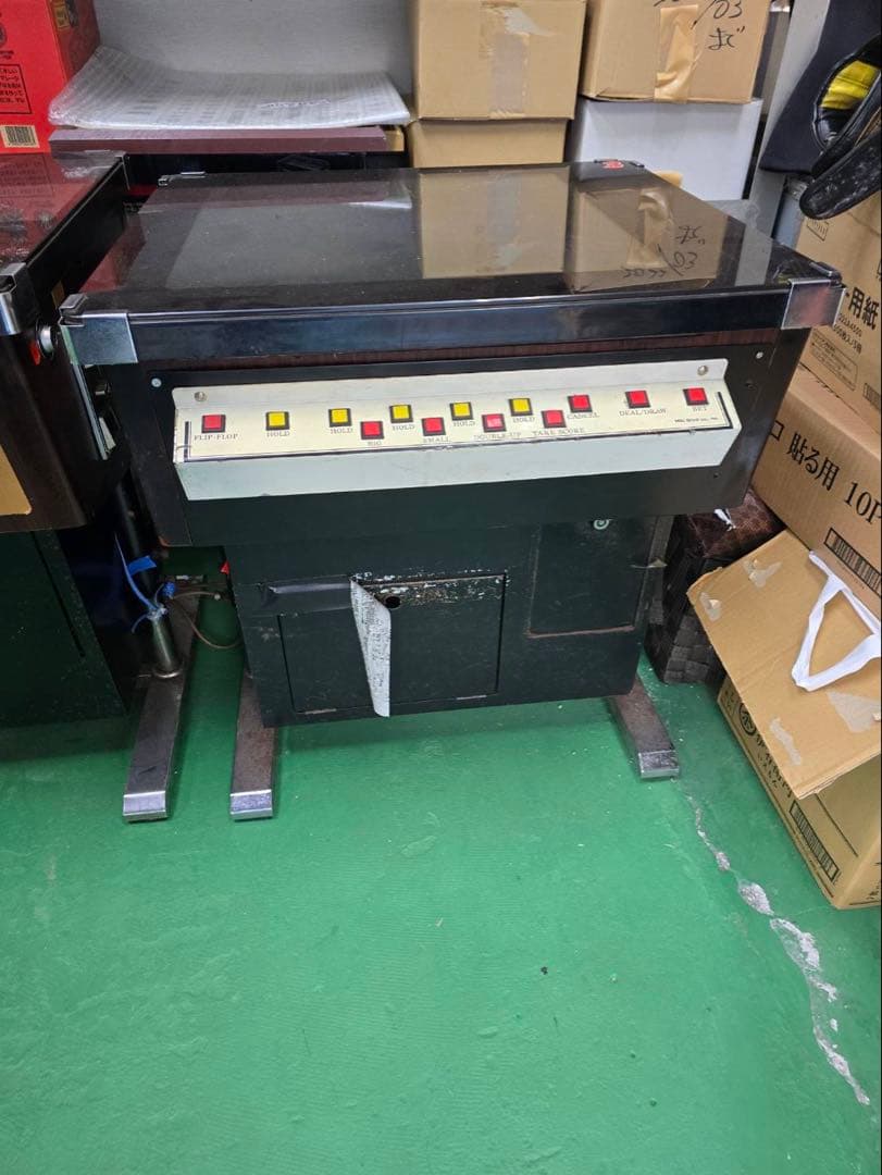 ポーカーゲーム機