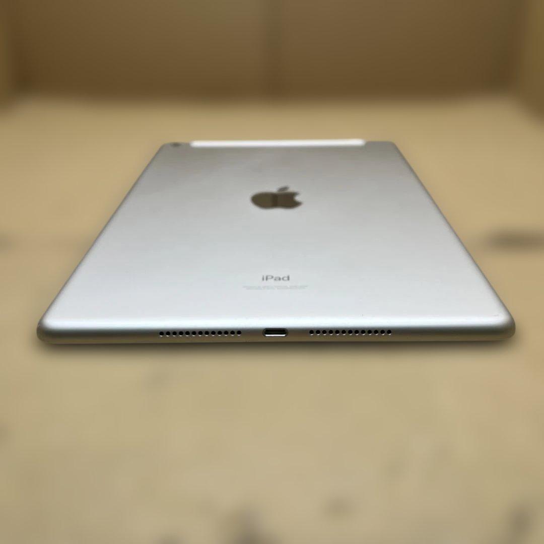 iPad (第９世代) Wi-Fi + Cellular 64GB シルバー