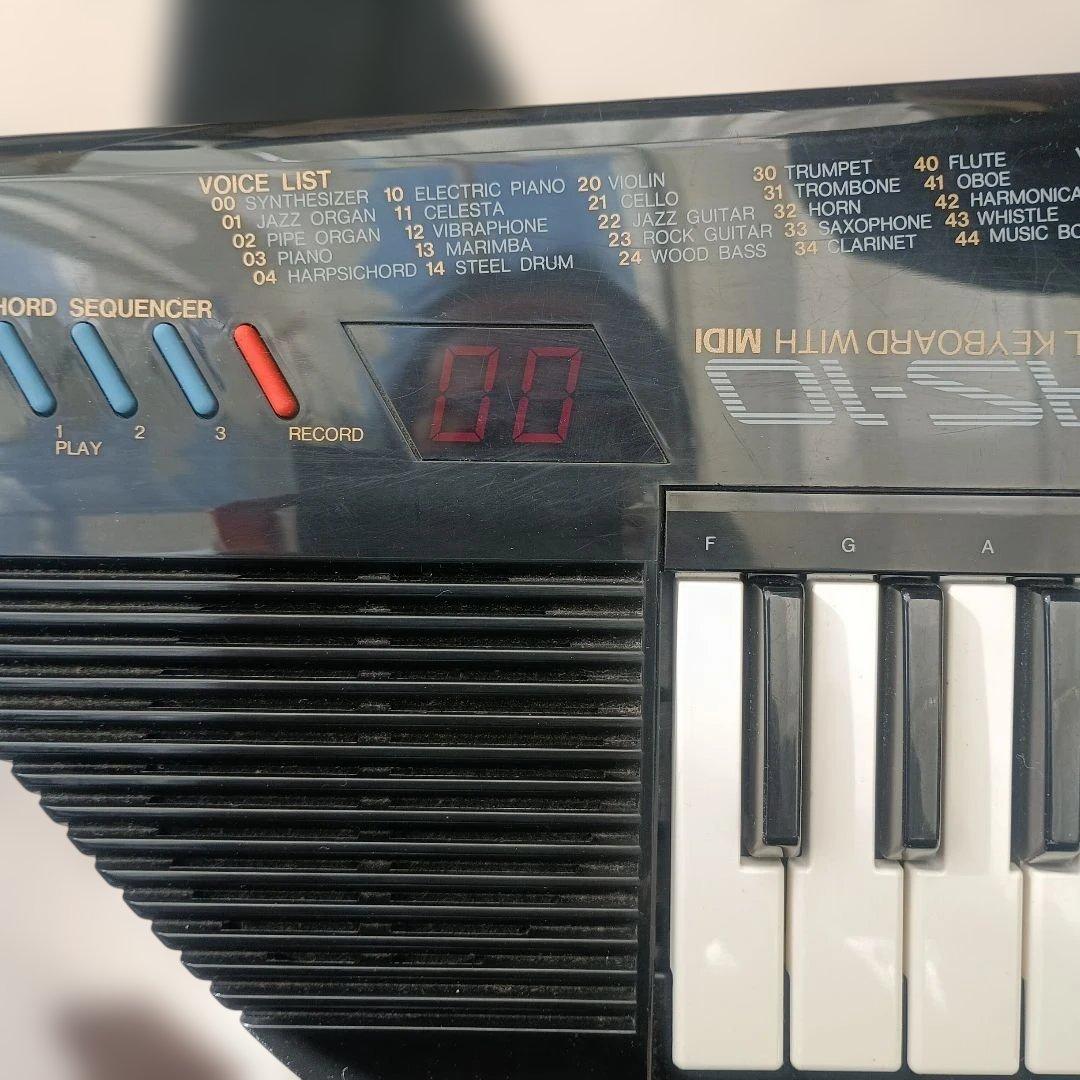 YAMAHA SHS-10B ショルキー、 専用ケース、ストラップ付き