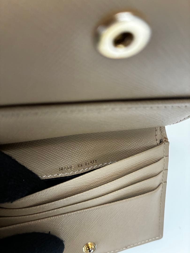 美品 MARNI マルニ 二つ折り 財布 ベージュ・ピンク 箱付き レザー