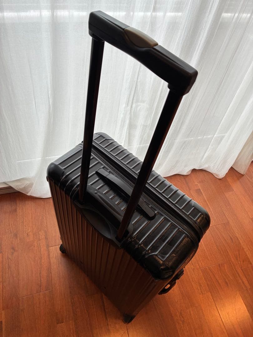 RIMOWA ブラック キャリーケース