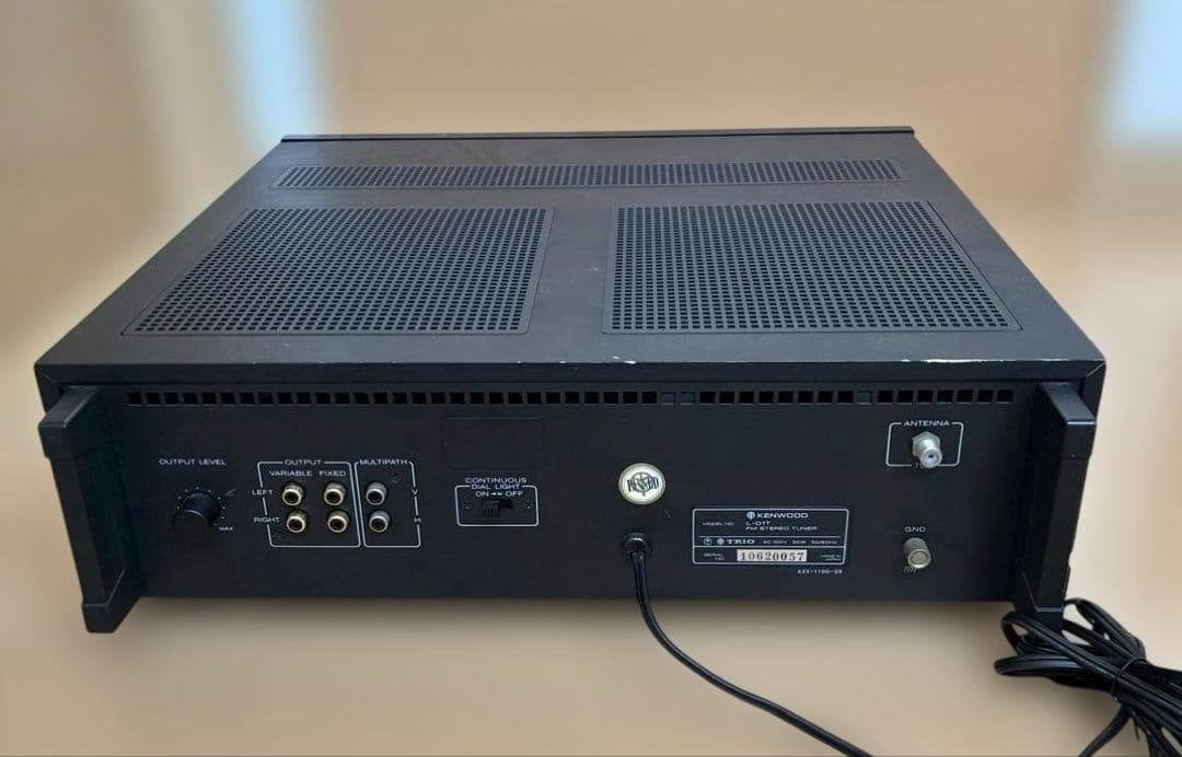 高級KENWOOD L-01T FM ステレオチューナージャンク品
