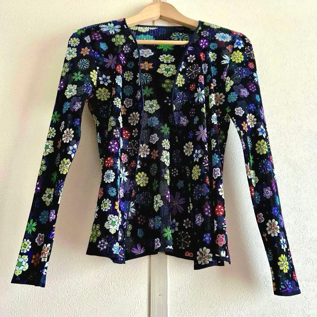お値下げ　イッセイ ミヤケ PLEATS PLEASE プリーツカットソー