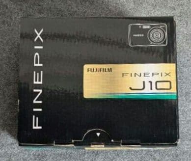 Fujifilm FinePix J10 別途メモリー2GB付き　元箱付き