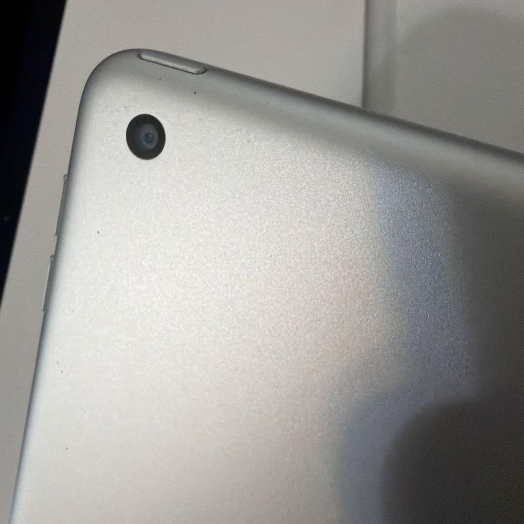 Apple iPad 第9世代 本体 箱・充電器付き