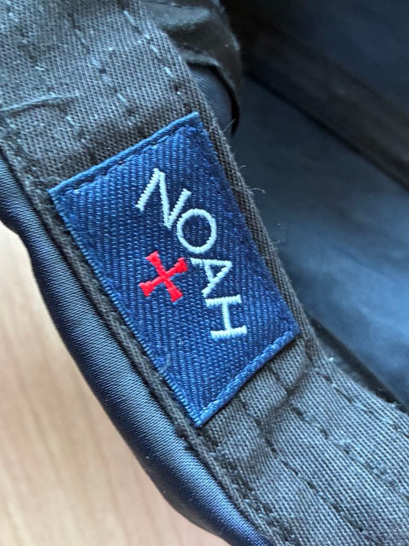 バ*ん様 NOAH ナイロン ジェットキャップ レザーベルト ネイビー