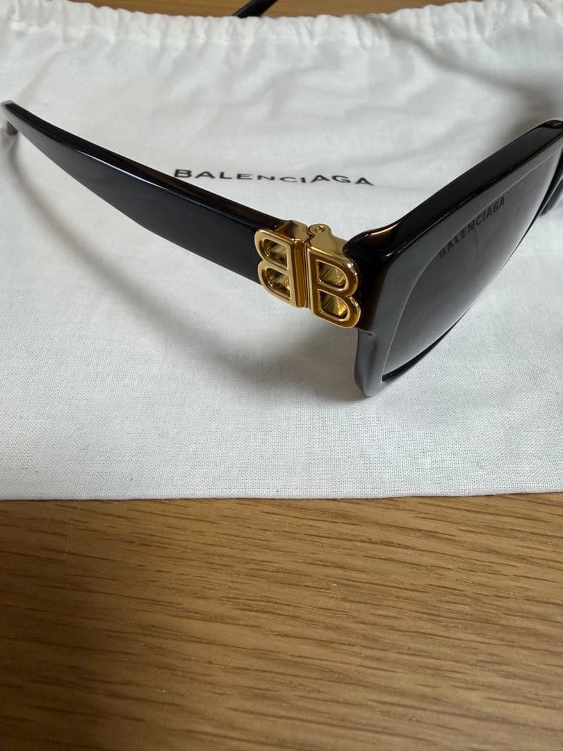 BALENCIAGA ブラック サングラス