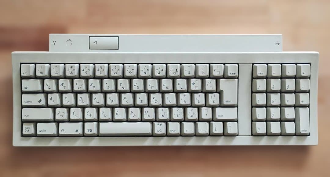 Macintosh Performa 630 本体と周辺機器