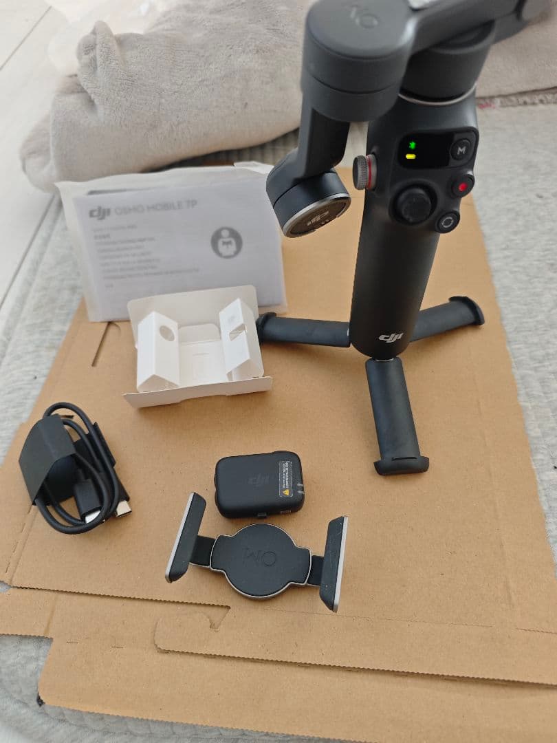 美品◇DJI OSMO MOBILE 7P◇スマートフォンスタビライザー