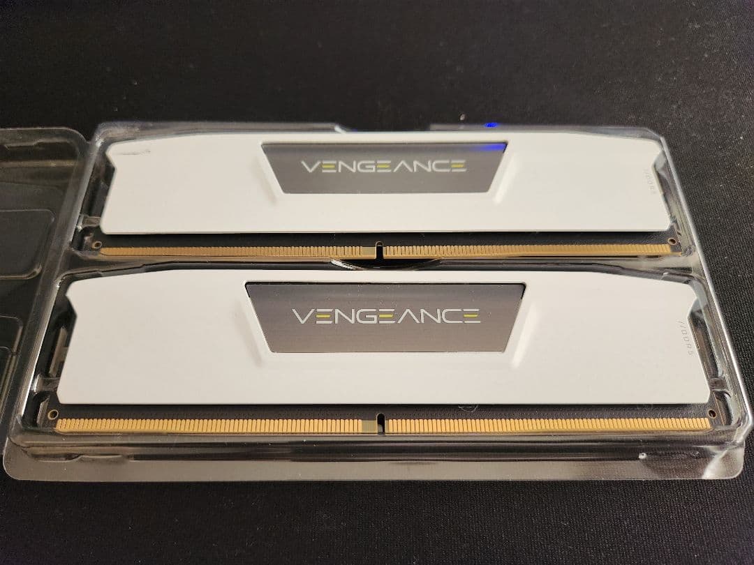 ホ*コ様 【送料無料】VENGEANCE 32GB (2x16GB) DDR5