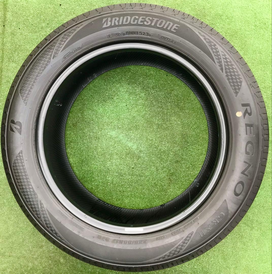 225/55 R17 BRIDGESTONE REGNOラジアルタイヤ2023年