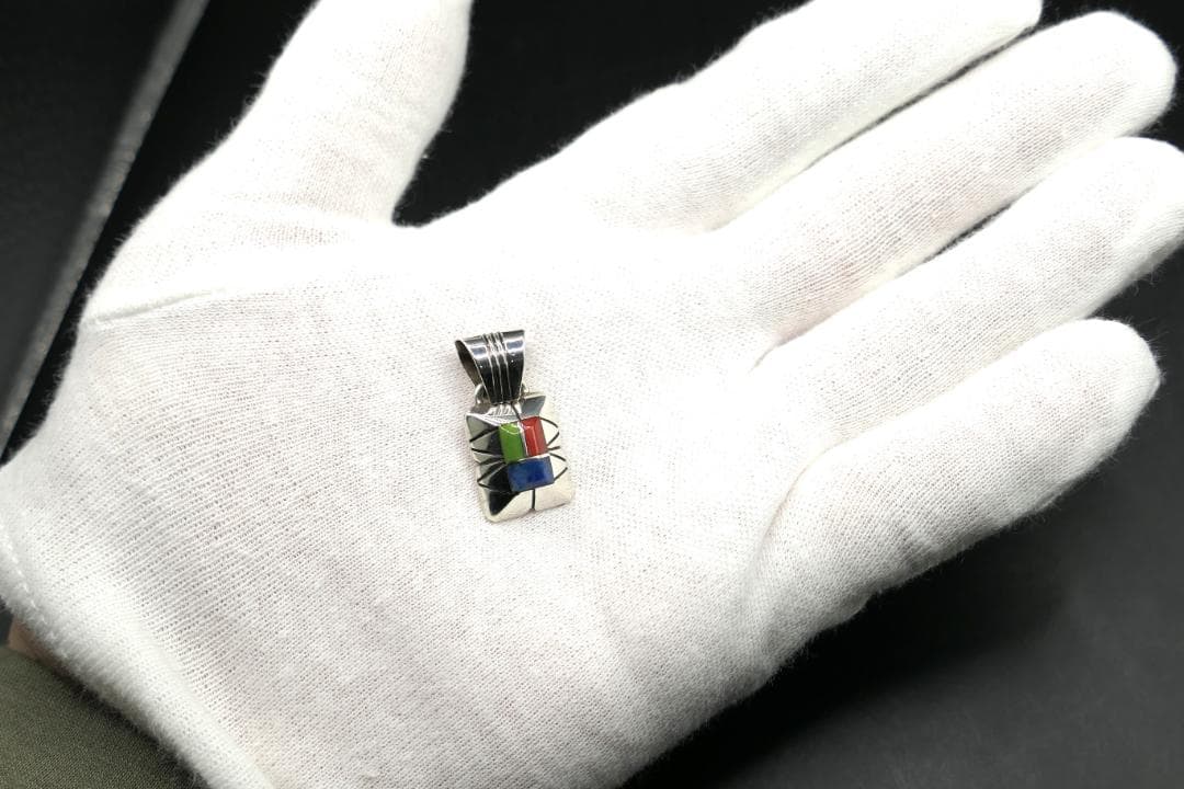新品　未使用　ナバホ　チェスターベナリー　インレイ　ネックレス　トップ