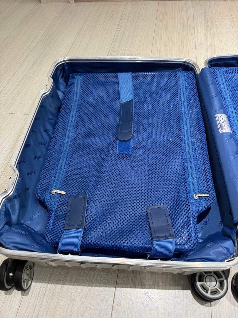 RIMOWA リモワ アルミ 4輪 機内持込 キャリーケース