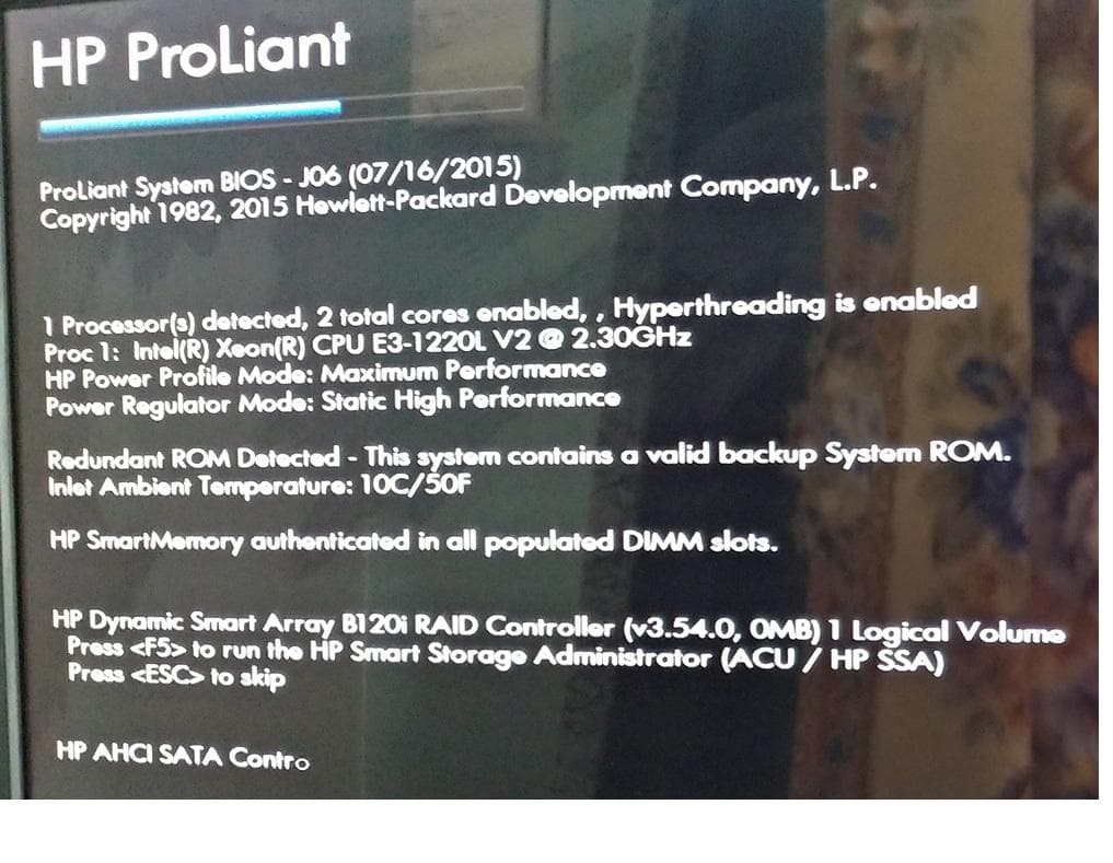 サーバー HP ProLiant MicroServer Gen8 (Xeon/4GB)