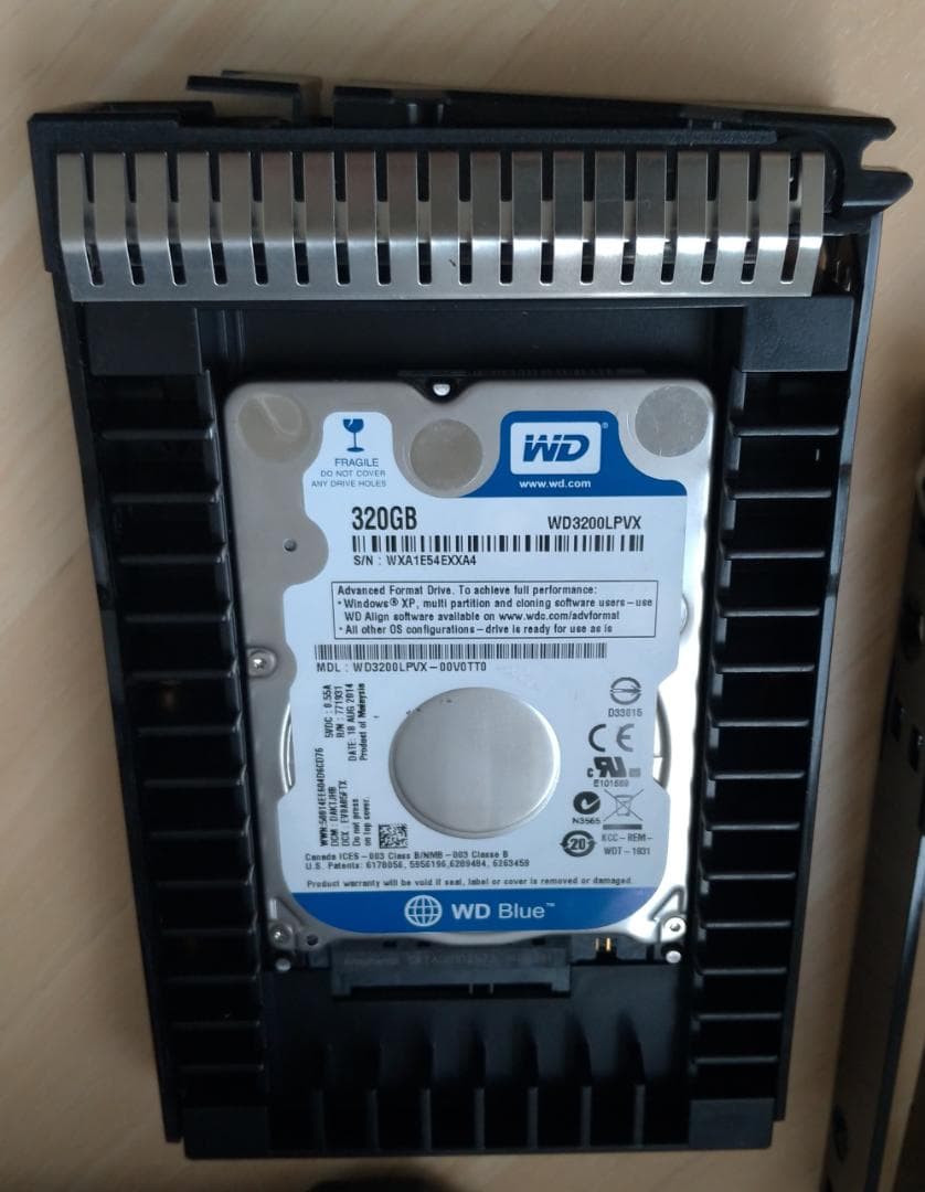 サーバー HP ProLiant MicroServer Gen8 (Xeon/4GB)